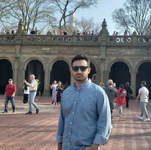 Meet your Posher, Adil